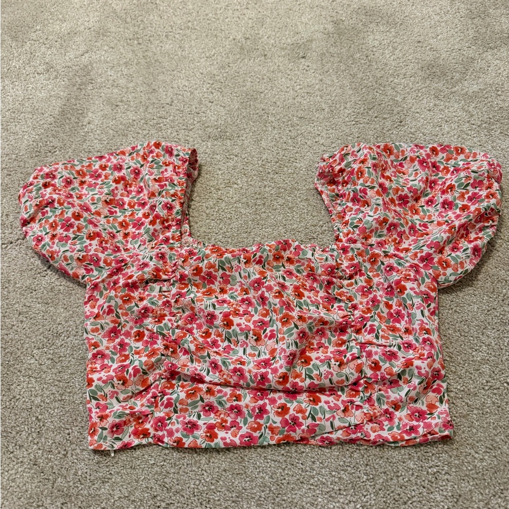 SHEIN Red Floral Puff Sleeve Blouse